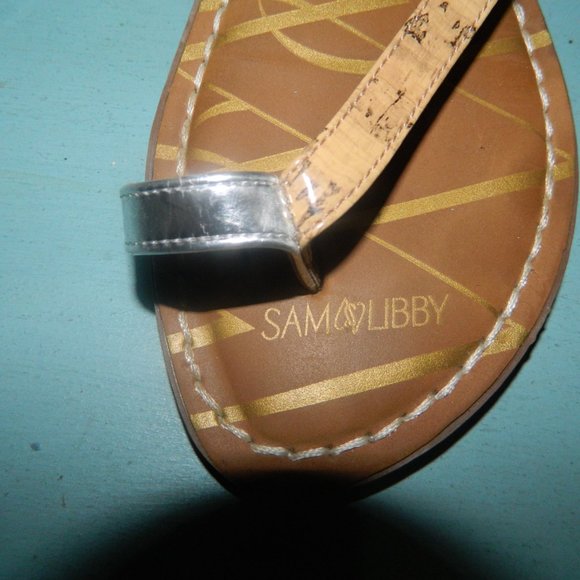 Sam & Libby Neon Reptile Toe Ring Flat Sandals Size 7 - Picture 2 of 5